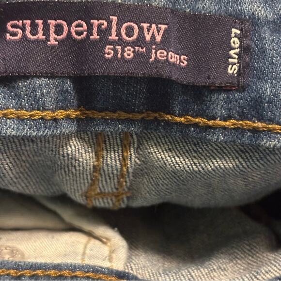 Vintage Levi's Women's Blue Bootcut Jeans 518 Superlow Y2K Retro Hippie Size 11 - Picture 6 of 14